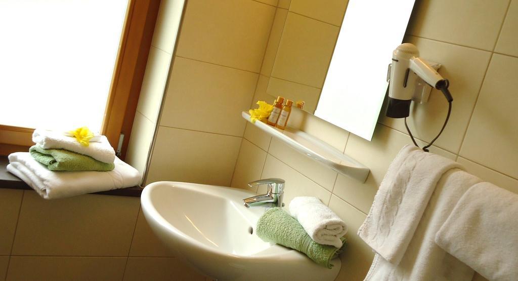 פלדאת'ורנס Hotel Klammwirt מראה חיצוני תמונה